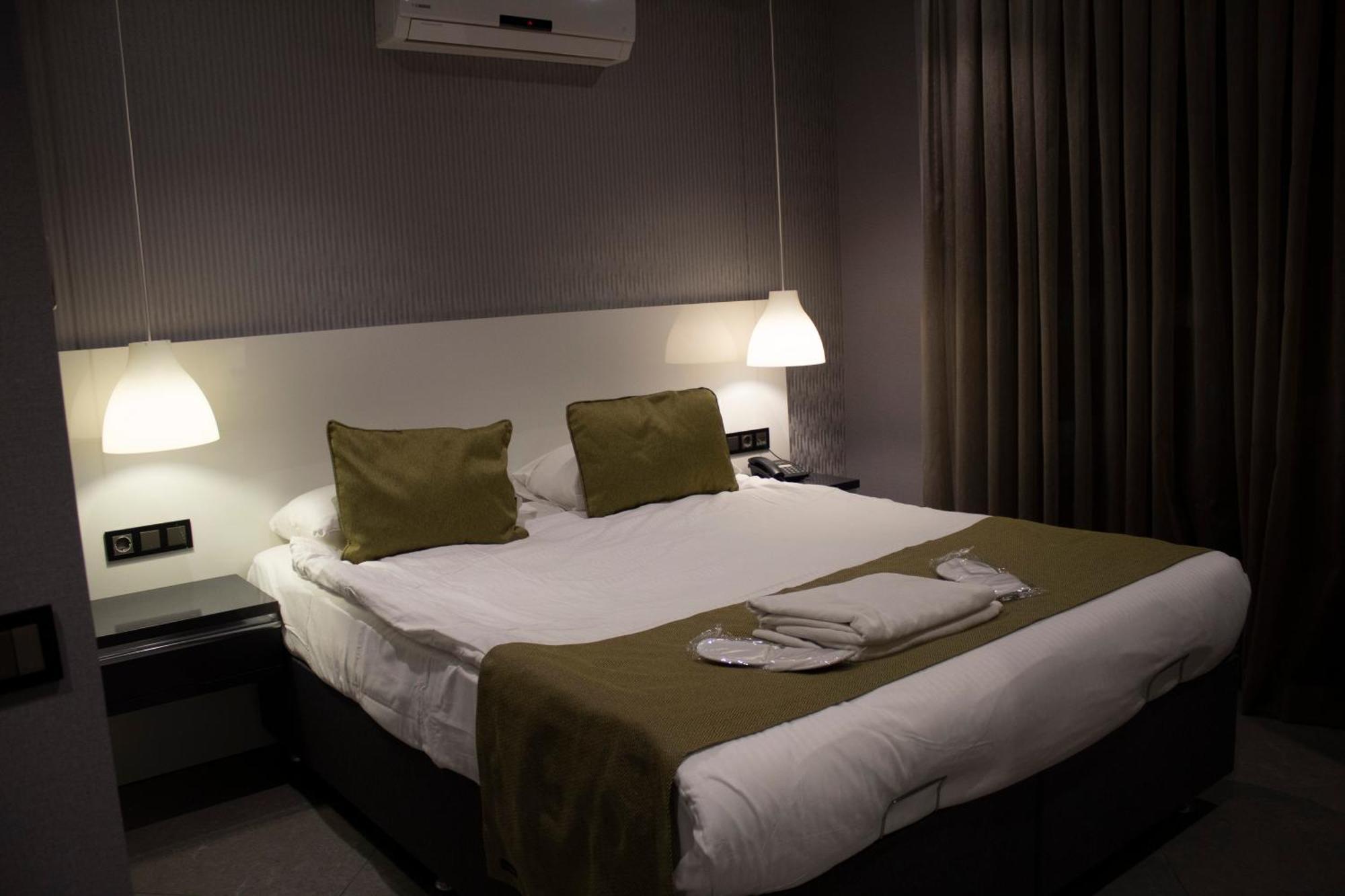 Bmk Suites Apartments 안탈리아 외부 사진