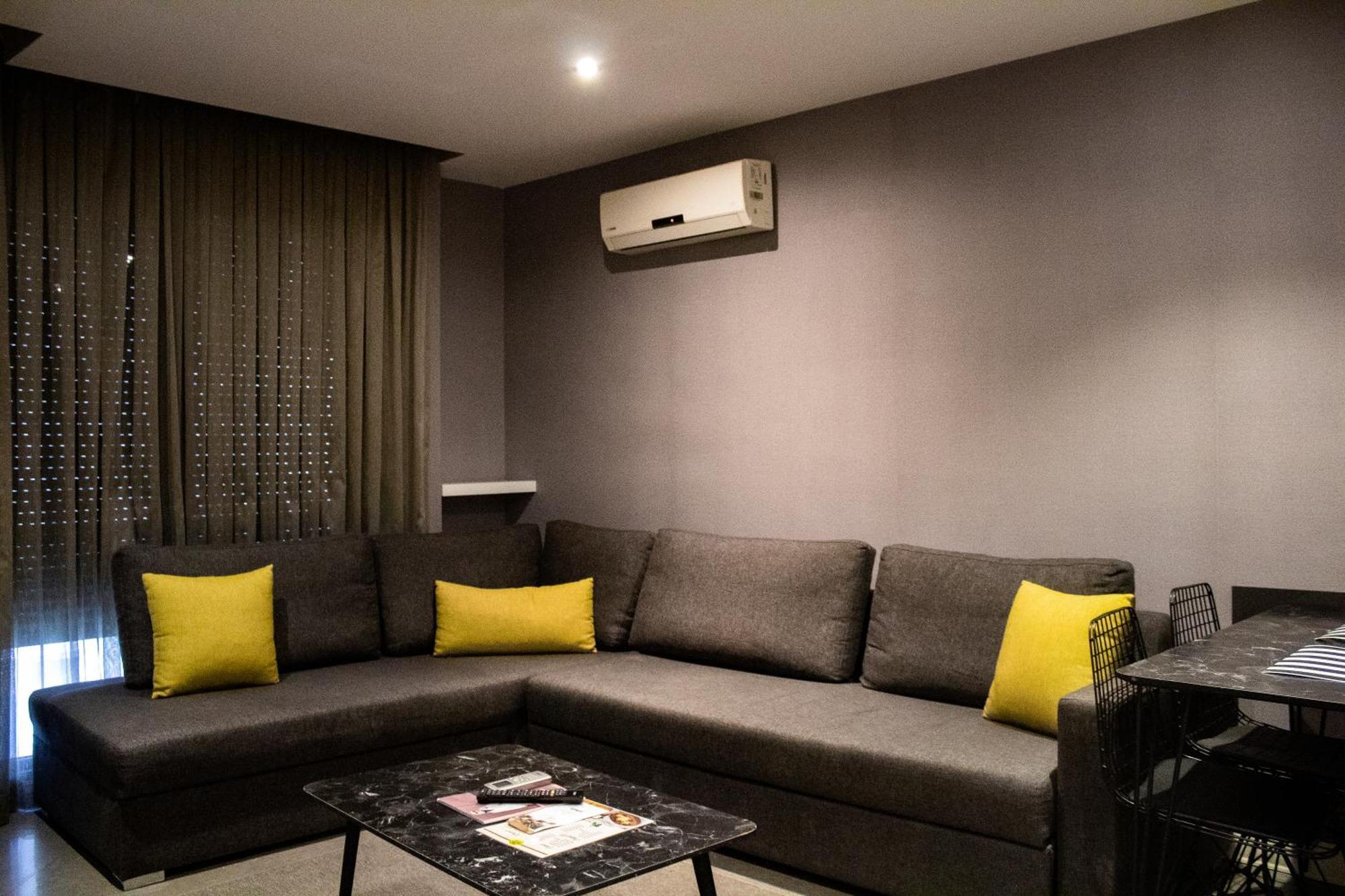 Bmk Suites Apartments 안탈리아 외부 사진