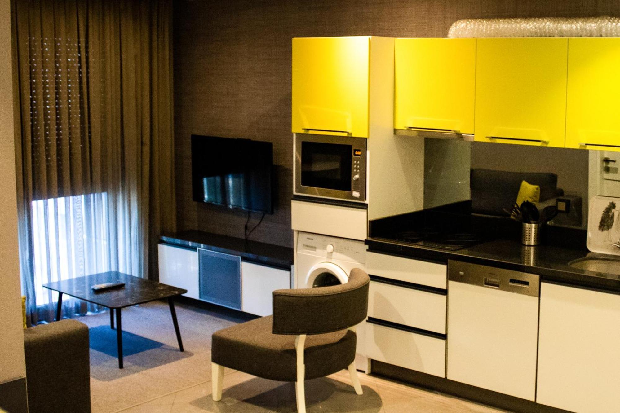 Bmk Suites Apartments 안탈리아 외부 사진