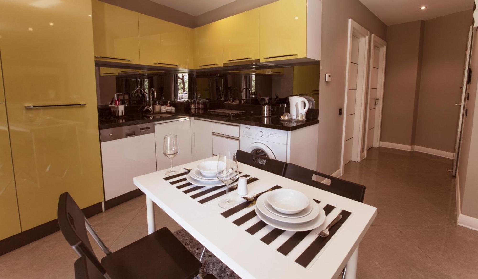 Bmk Suites Apartments 안탈리아 외부 사진